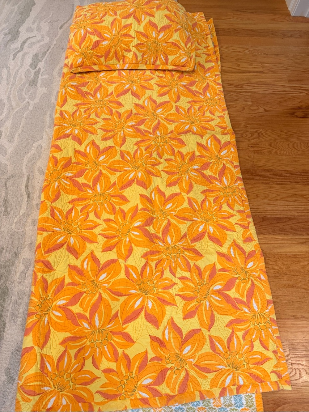 Company C Reversible Twin Comforter and Pillow Sham
